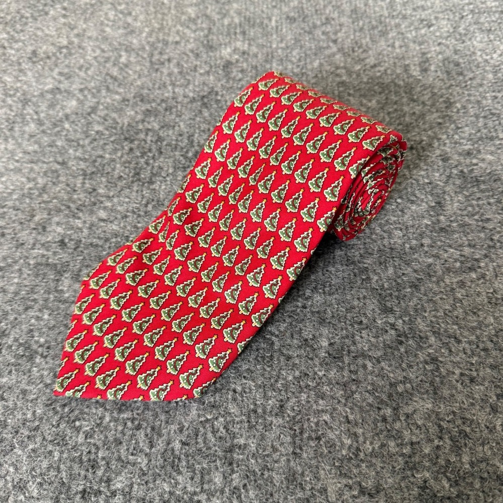 Vineyard Vines Mens Red Christmas Tree Silk Tie Holiday Necktie Made in USA